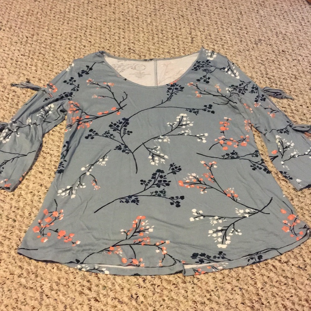 Maurices cold shoulder blouse